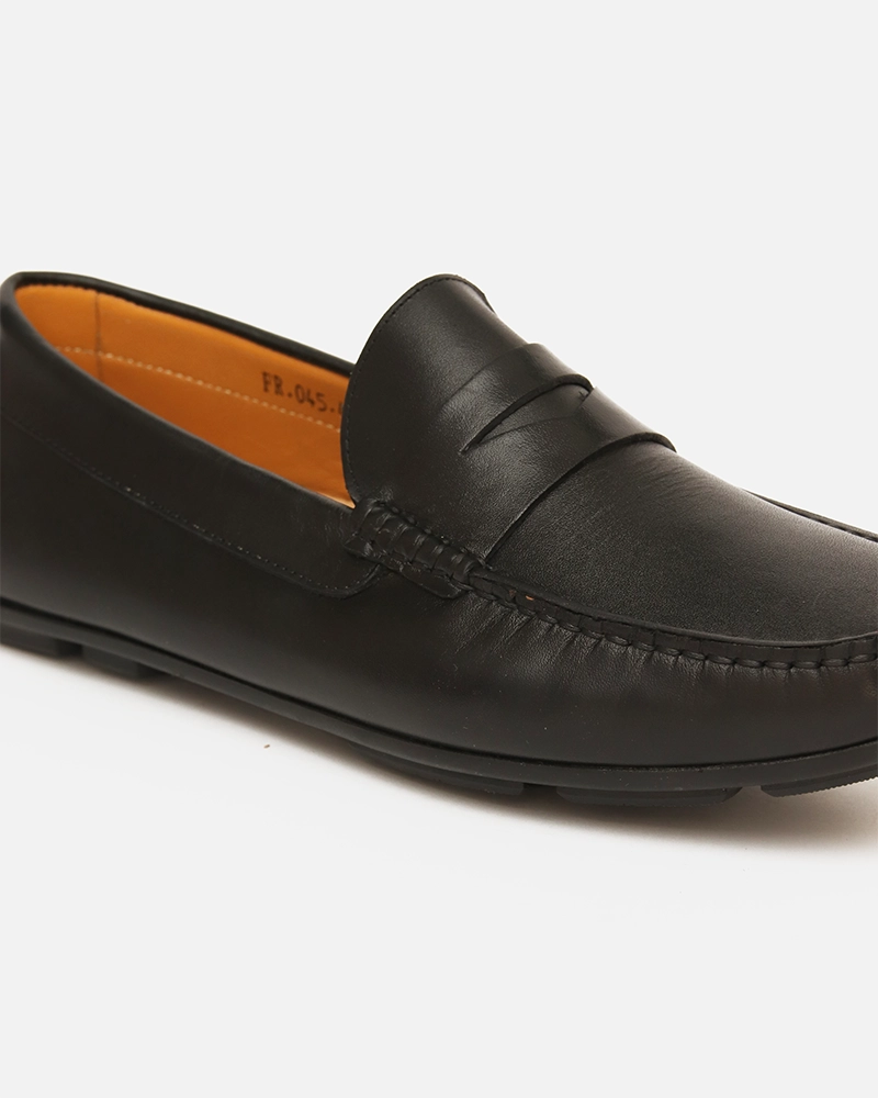 Mocassin city Carel Noir lisse
